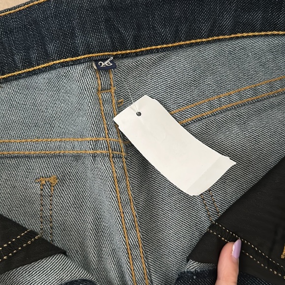 BWWT Carmar jeans size 26. Low rise flare - Picture 2 of 5